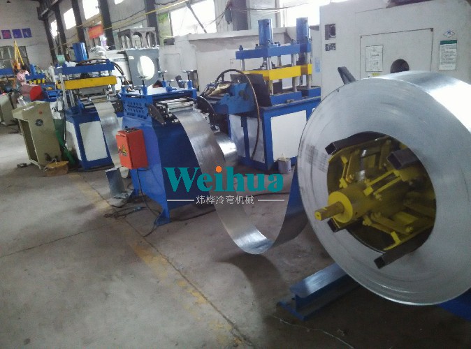 回路箱一次成型設(shè)備