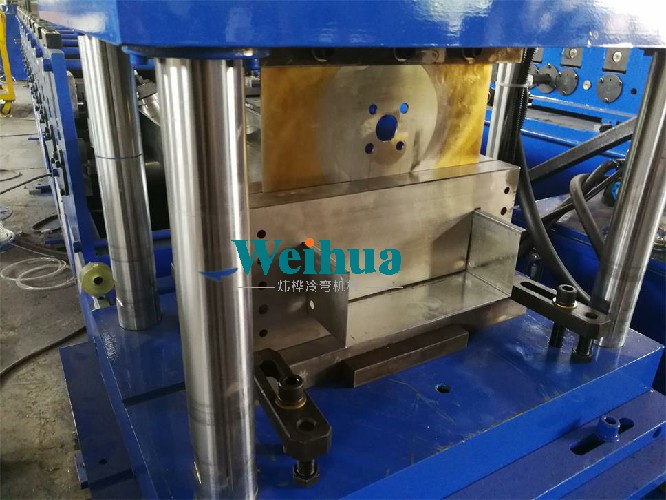 回路箱一次成型設(shè)備