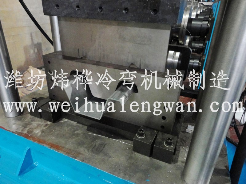 鋼板倉自動生產流水線 鋼板倉自動生產流水線