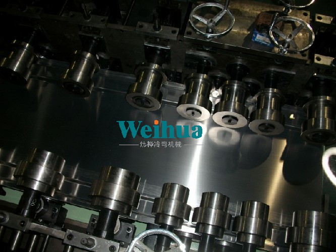 定制化超市貨架層板一次成型設備 conew_img_5287.jpg